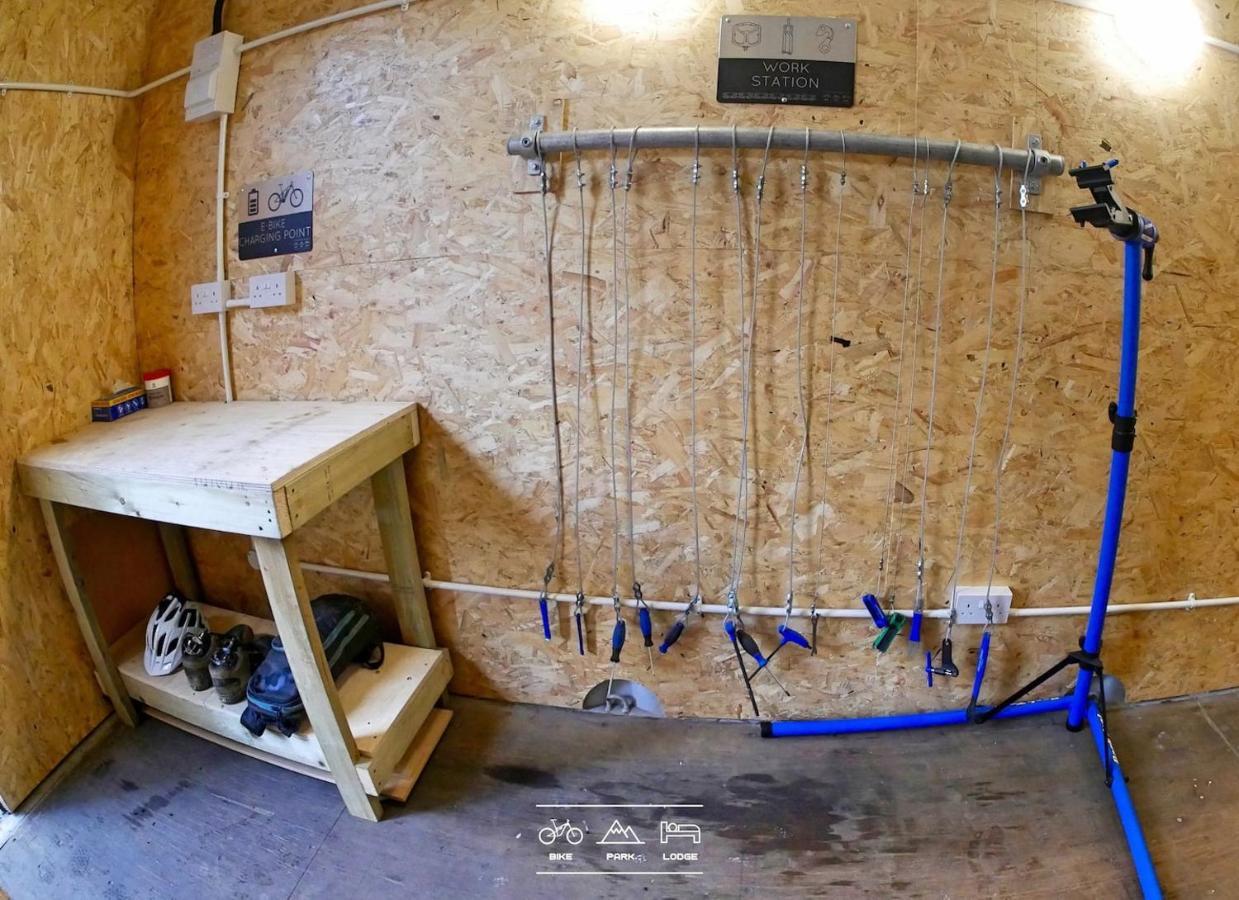 Bike Park Lodge #2 Merthyr Tydfil Exterior photo